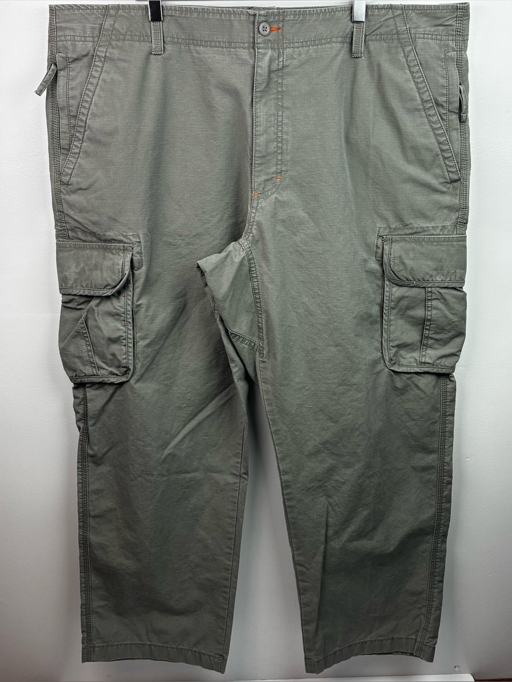 L.L. Bean Natural Fit Khaki Gray Cargo Pants